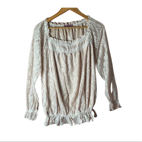 CREAM COLD SHOULDER LACE TOP!!! - Picture 2 of 7